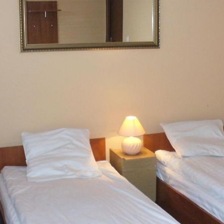 Park Hotel Myslenice Phòng bức ảnh